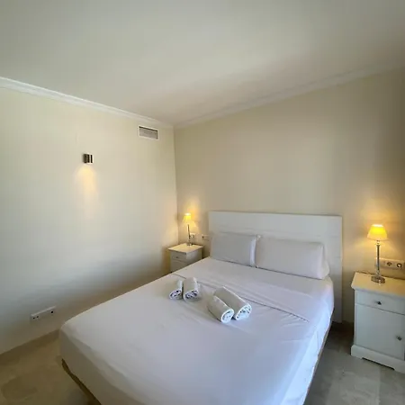 Cozy 2br Beautiful Views Palmeras De Calahonda *